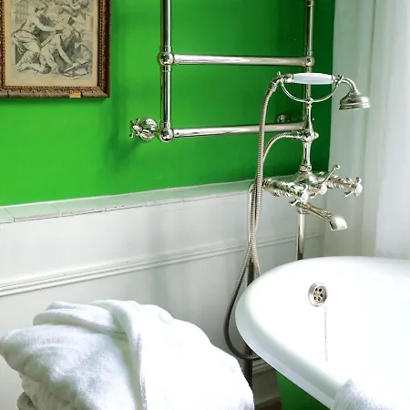 Bed and Breakfast Le Jardin De La Cathedrale 2*
