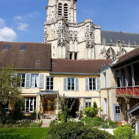 Bed and Breakfast Le Jardin De La Cathedrale 2*