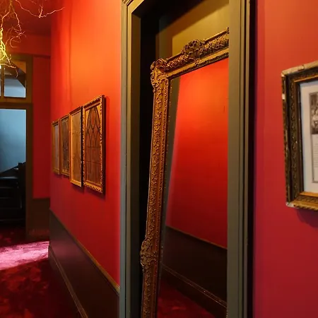 Bed and Breakfast Le Jardin De La Cathedrale 2*