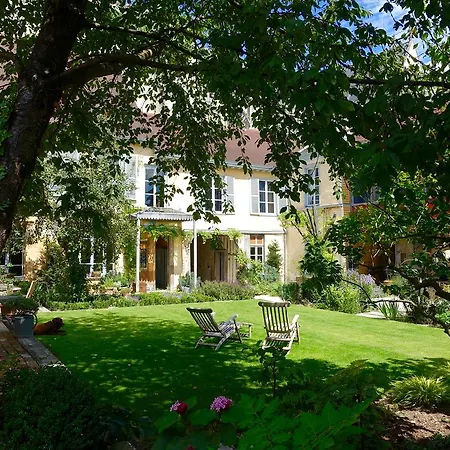 Bed and Breakfast Le Jardin De La Cathedrale 2*